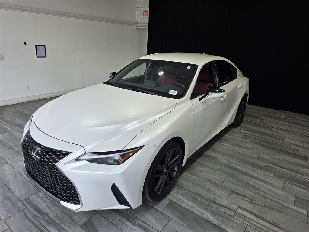 2022 Lexus IS 300 photo