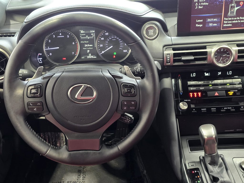2022 Lexus IS 300 photo