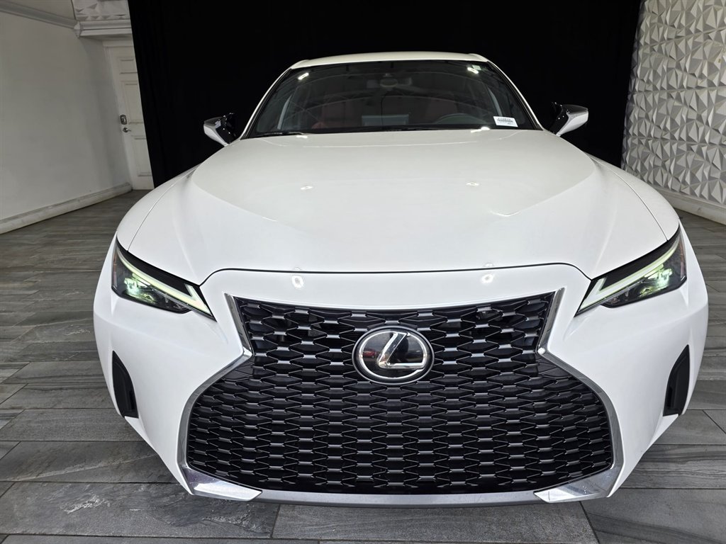 2022 Lexus IS 300 photo