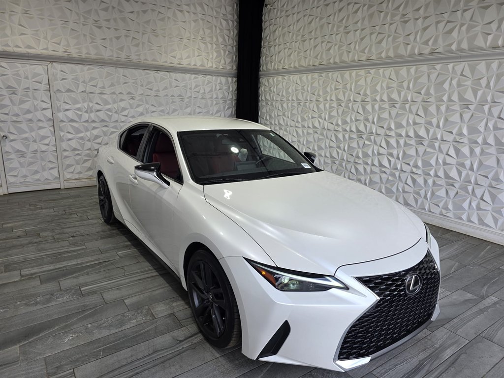 2022 Lexus IS 300 photo