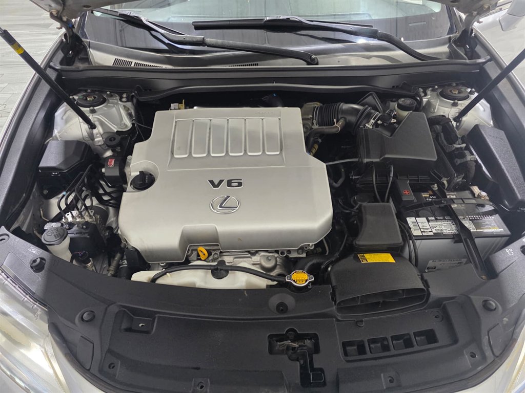2013 Lexus ES - $14,990