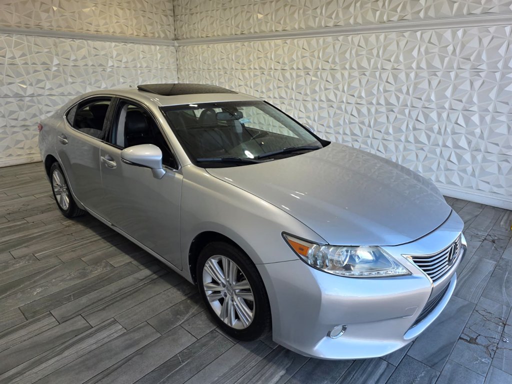 2013 Lexus ES - $14,990