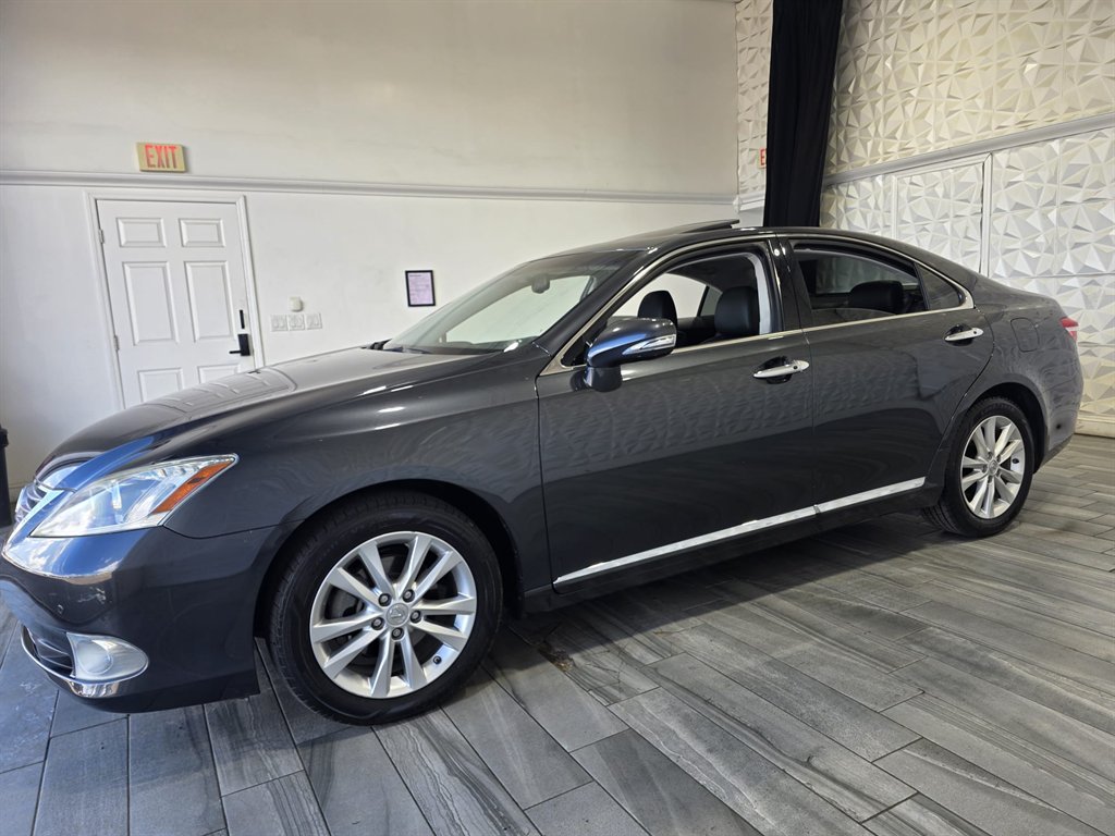 2011 Lexus ES - $15,990