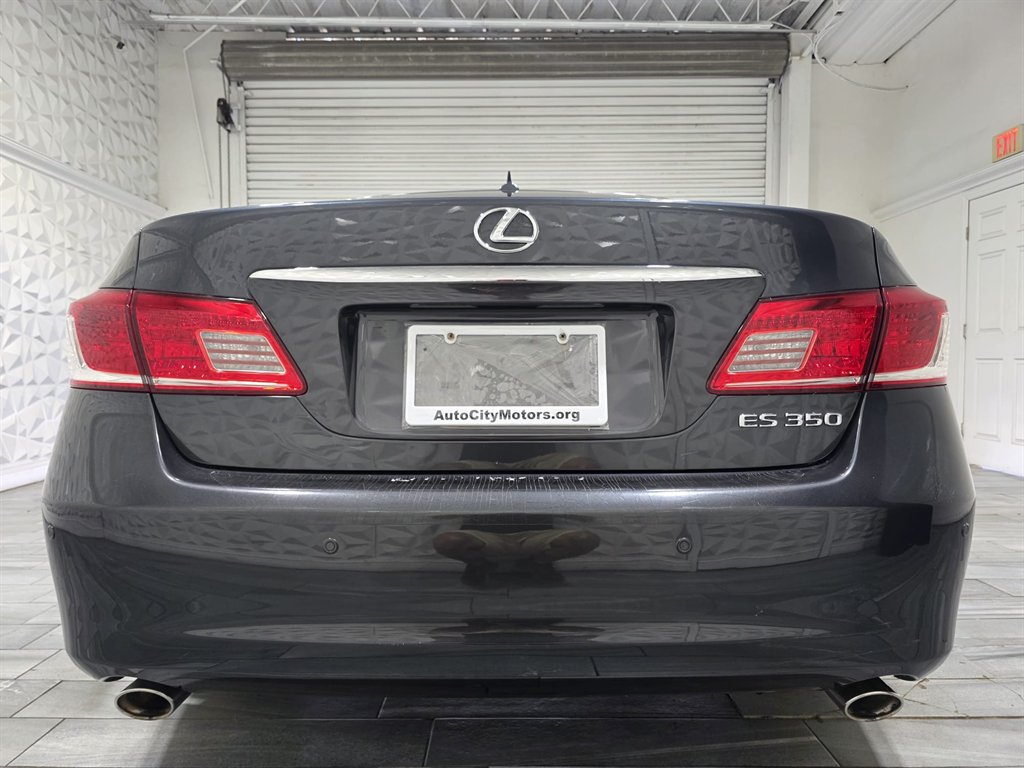 2011 Lexus ES - $15,990