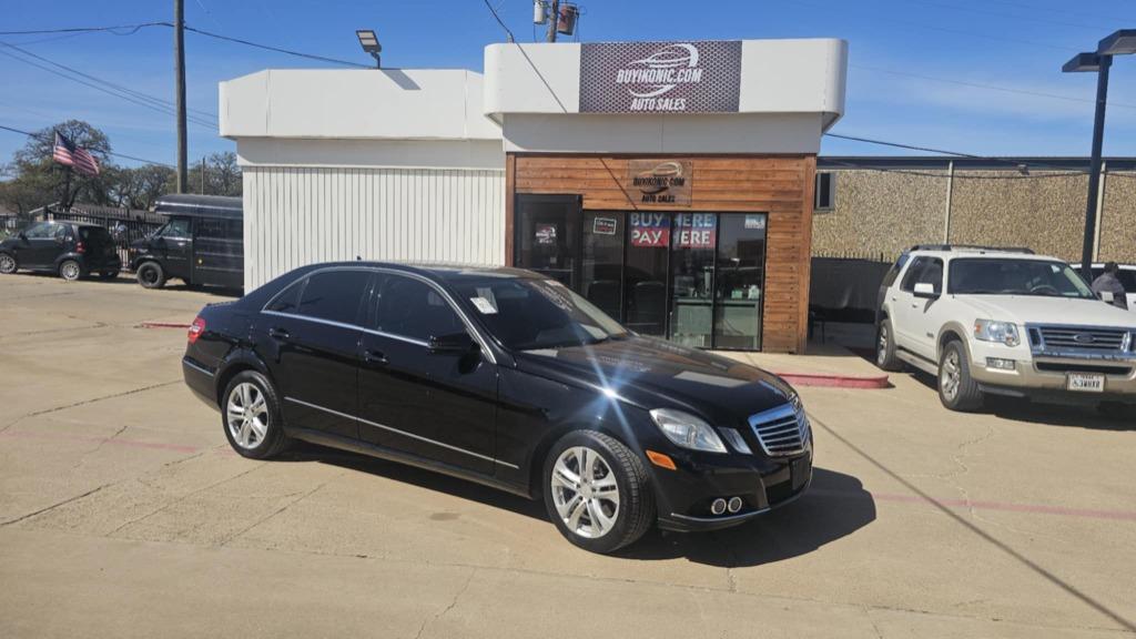 2011 Mercedes-Benz E-Class E350 Luxury photo