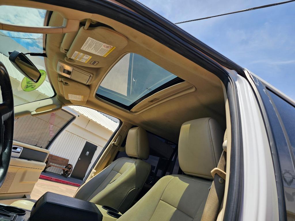 2016 Ford Expedition - $12,999