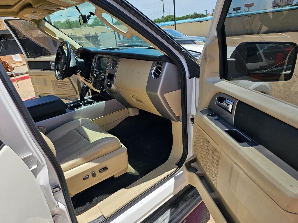 2016 Ford Expedition - $12,999