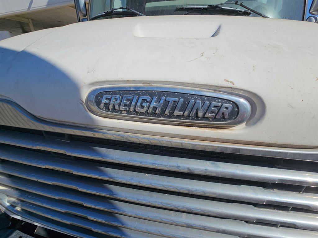 2013 Freightliner M2