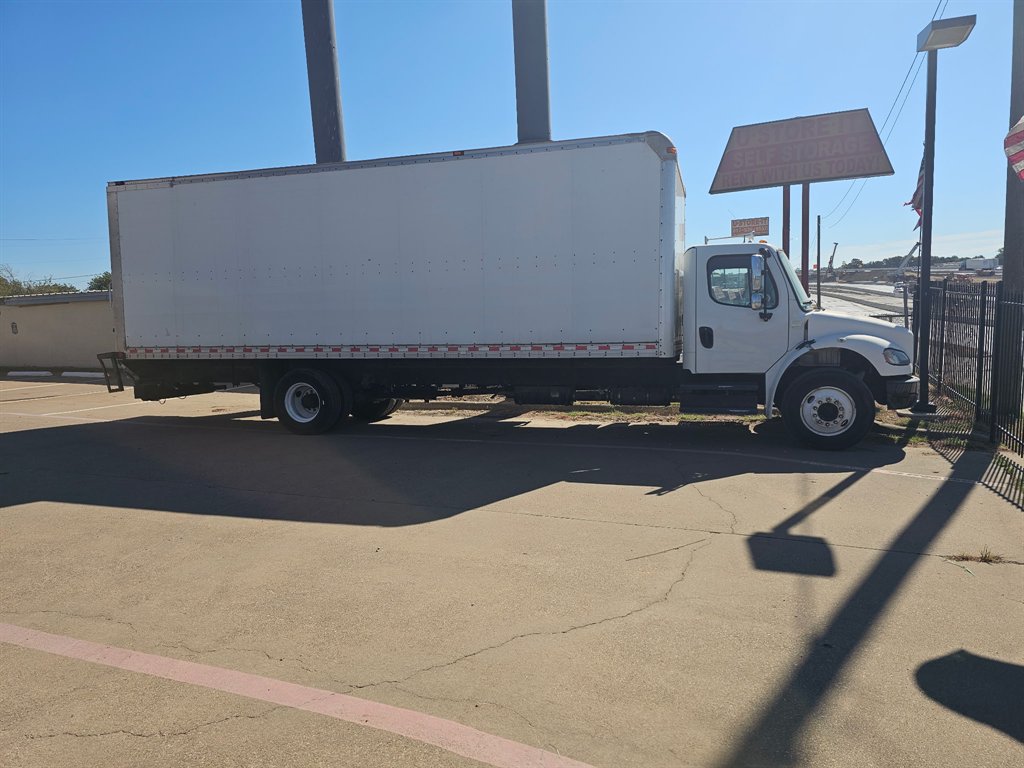 2013 Freightliner M2