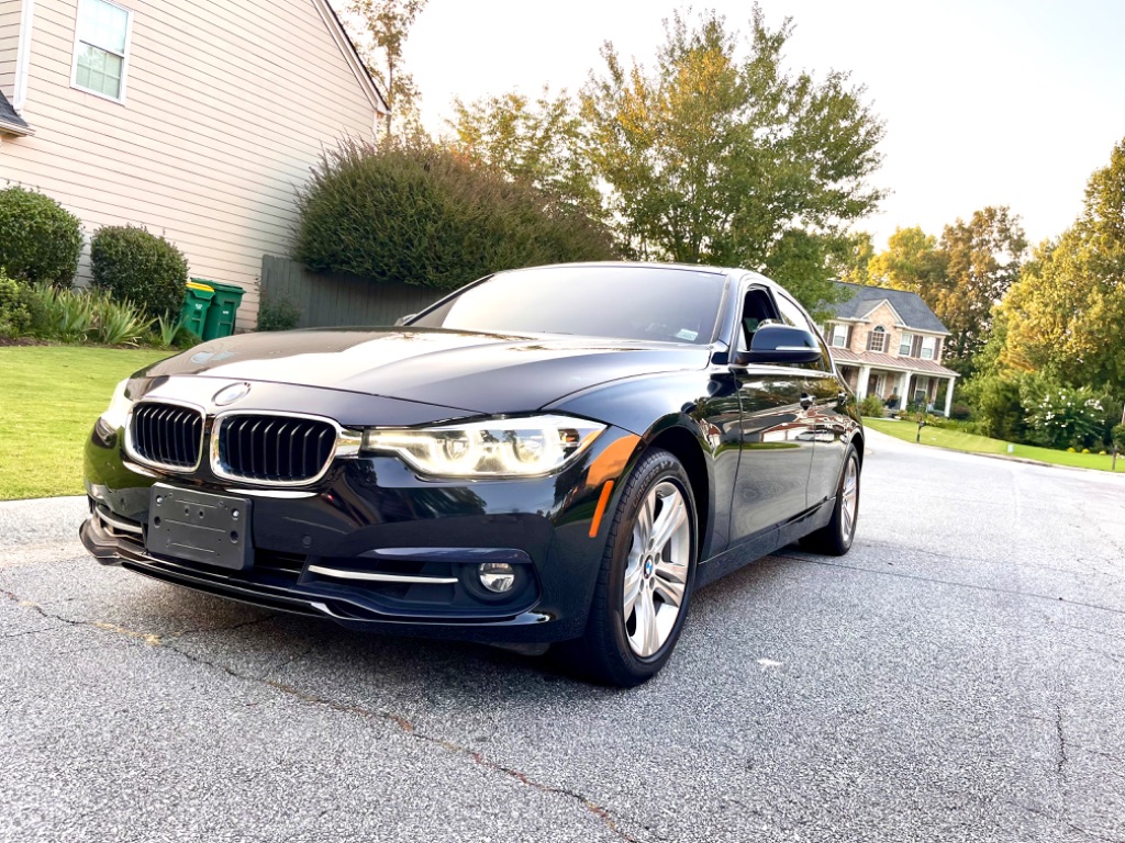 2018 BMW 3-Series 330xi photo