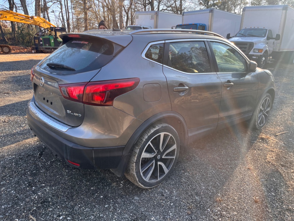 2018 Nissan Rogue Sport SL photo