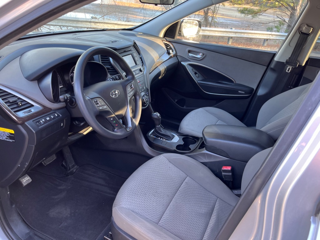 2017 Hyundai Santa Fe - $10,000