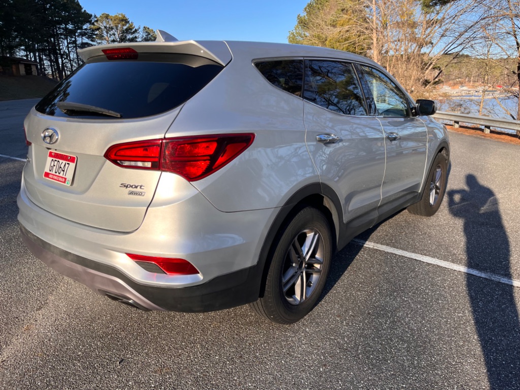 2017 Hyundai Santa Fe - $10,000