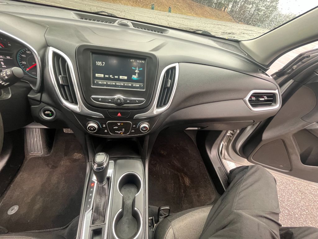 2018 Chevrolet Equinox LT photo