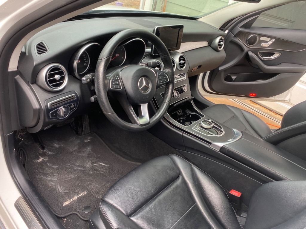 2017 Mercedes-Benz C-Class C300 photo
