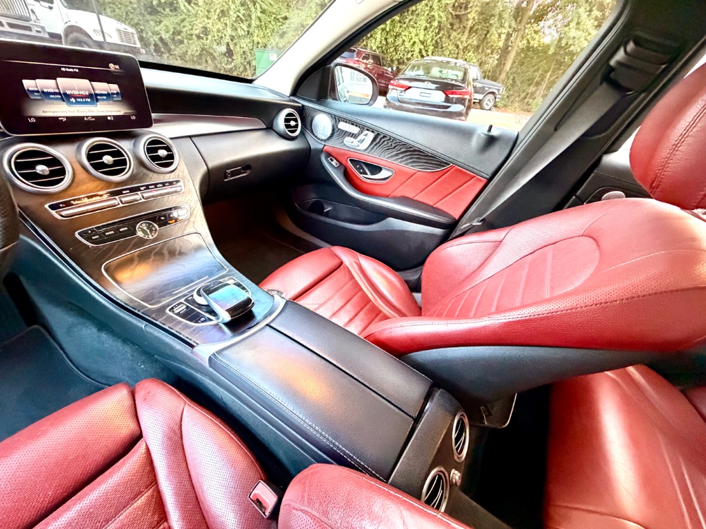 2015 Mercedes-Benz C-Class - $12,500