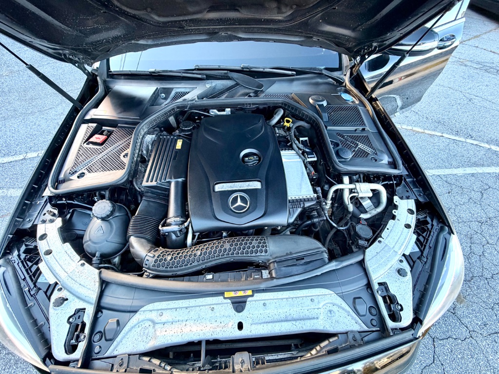 2015 Mercedes-Benz C-Class - $12,500