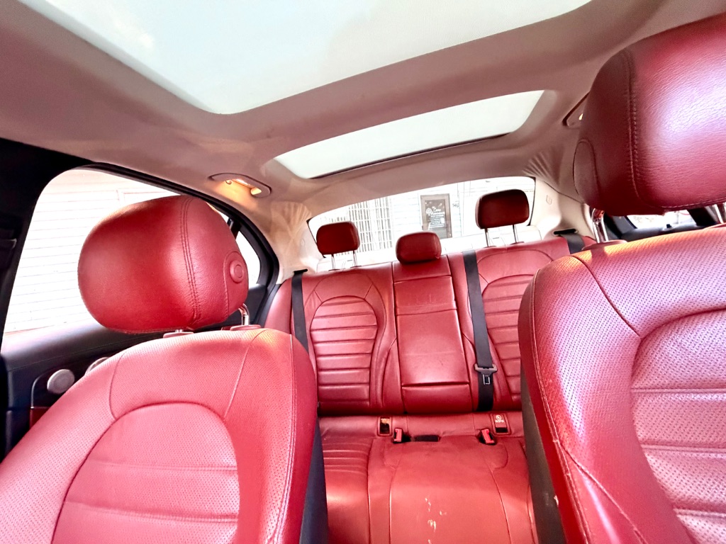 2015 Mercedes-Benz C-Class - $12,500