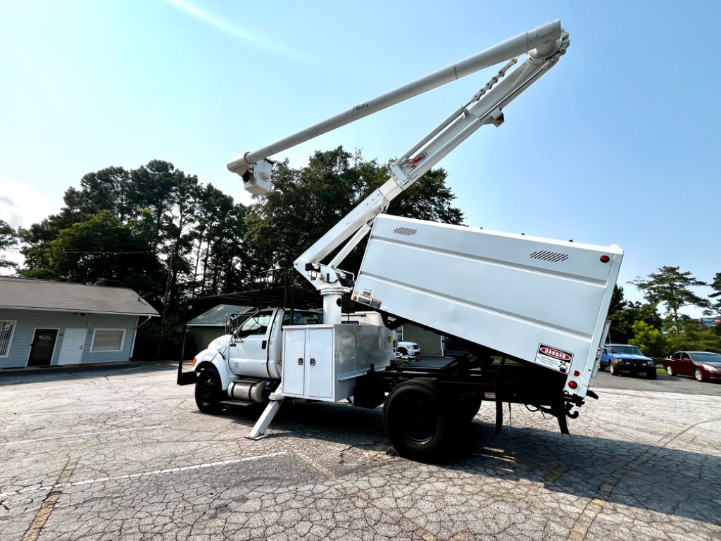 2015 Ford F750 - $40,000