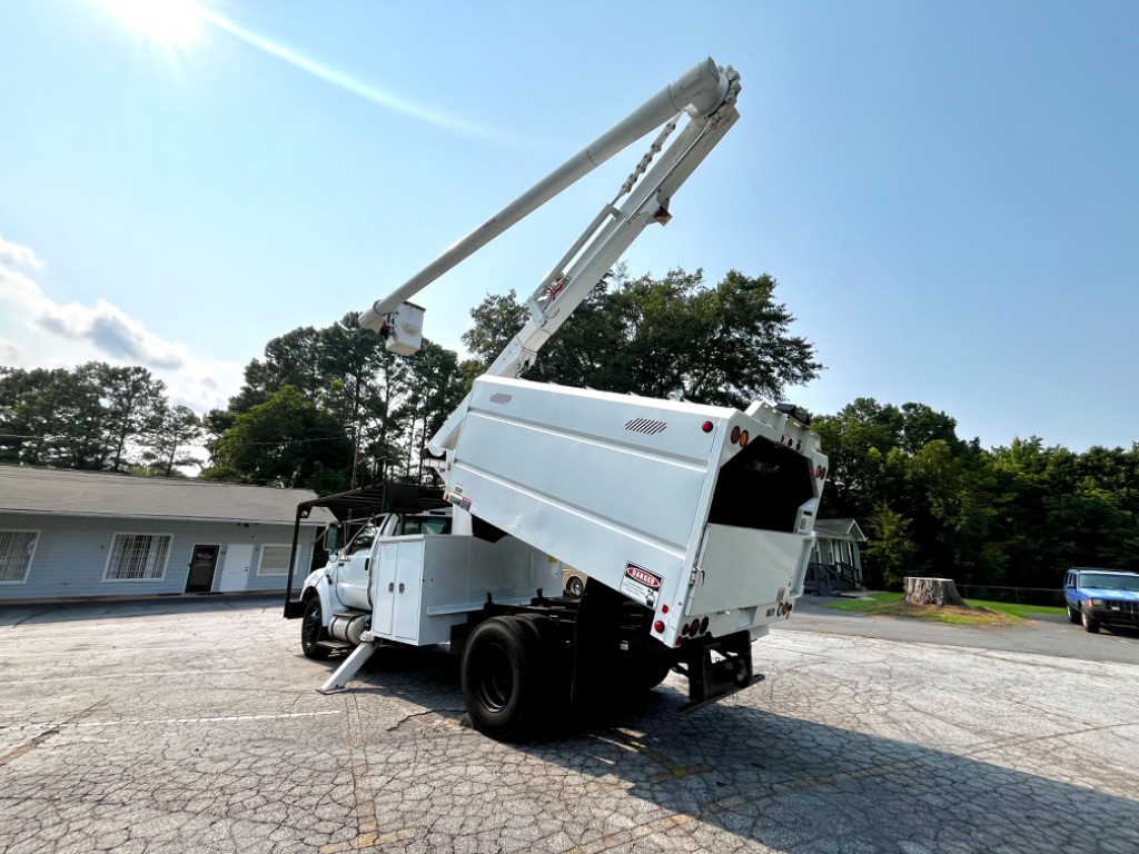 2015 Ford F750 - $40,000