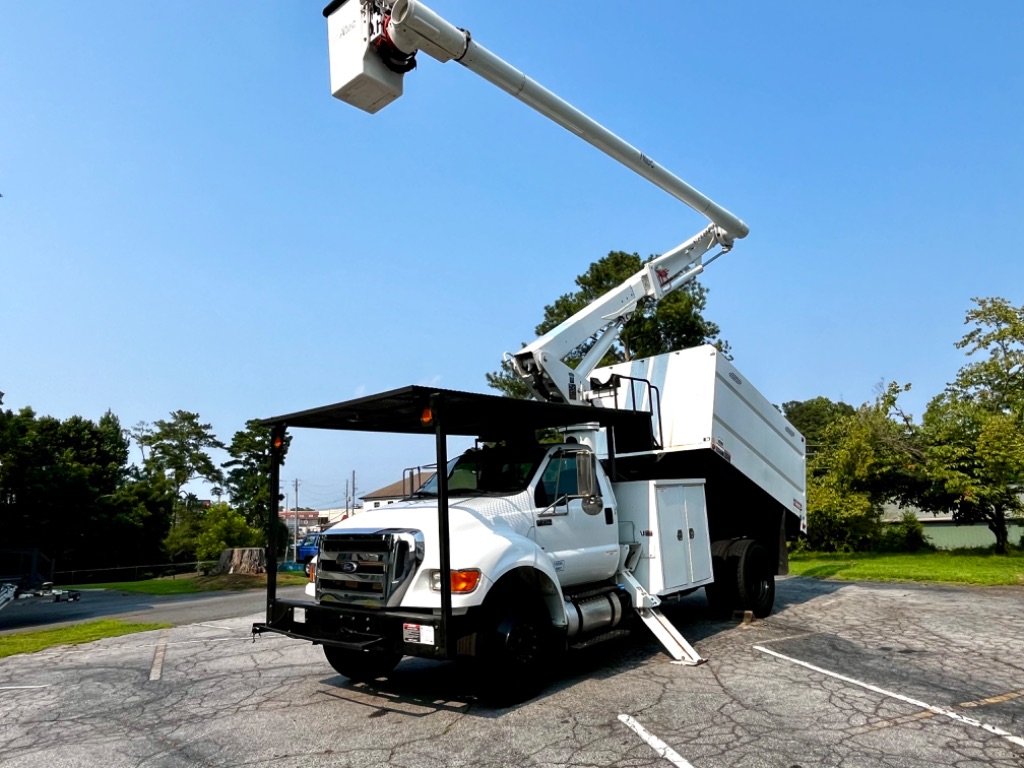 2015 Ford F750 - $40,000