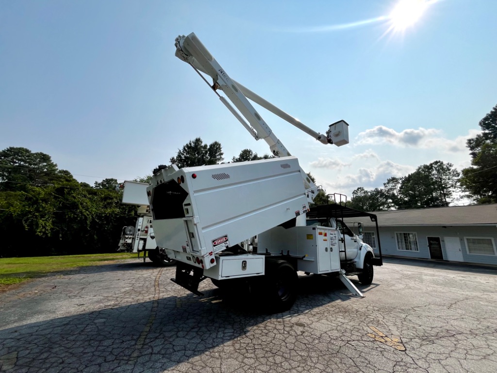 2015 Ford F750 - $40,000