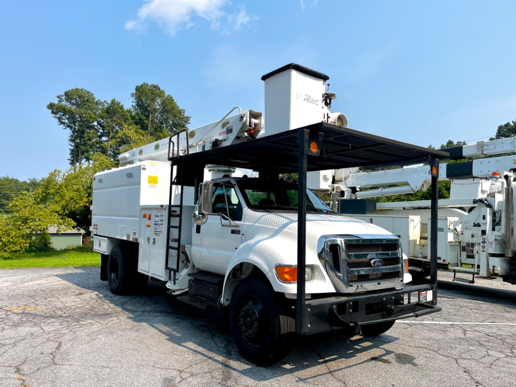 2015 Ford F750 - $40,000