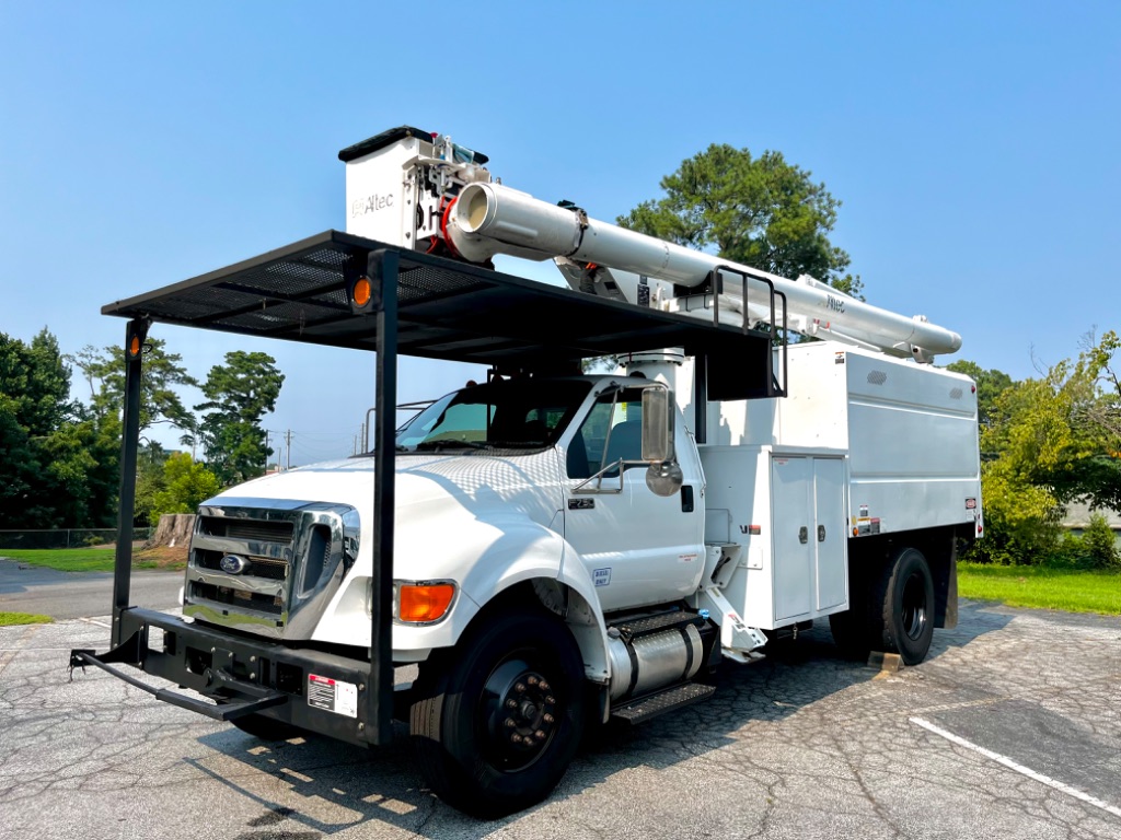 2015 Ford F750 - $40,000
