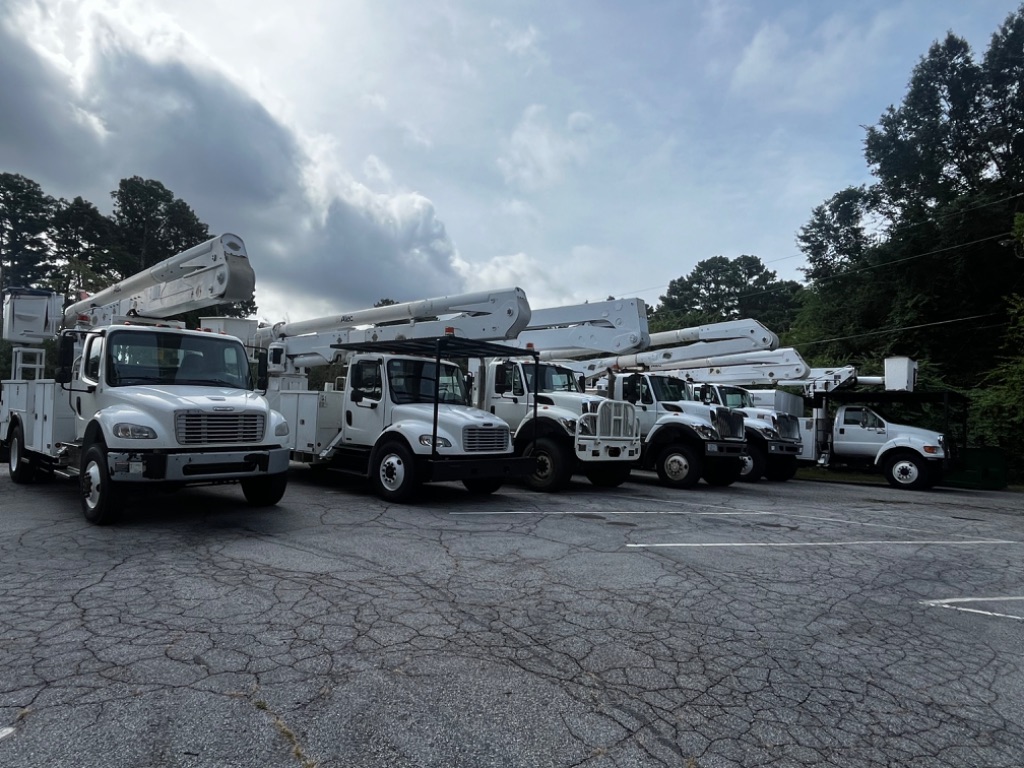 2015 Ford F750 - $28,000