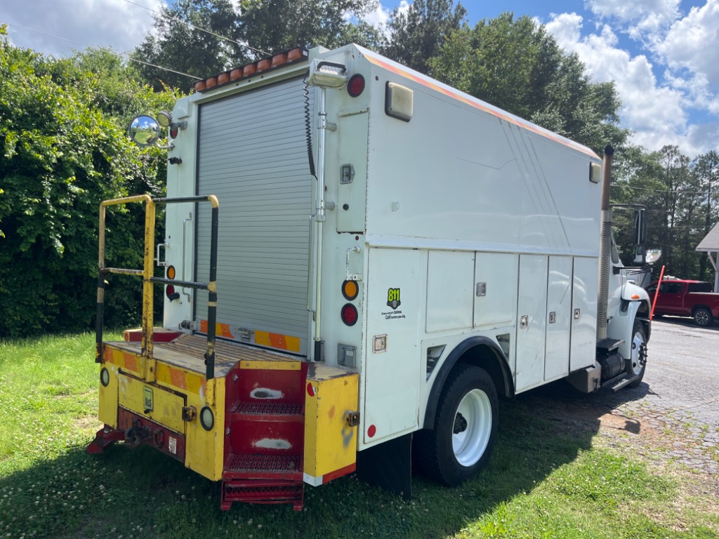 2015 INTERNATIONAL 4300 - $12,500