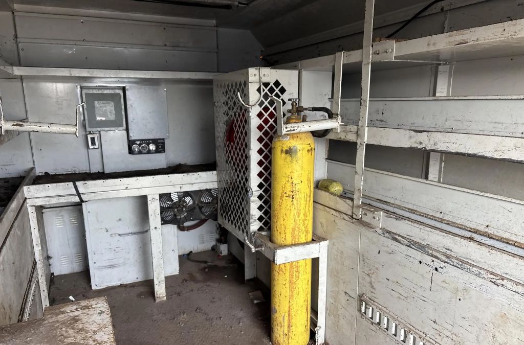 2015 INTERNATIONAL 4300 - $12,500
