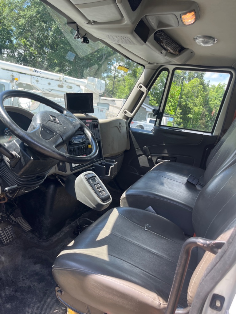 2015 INTERNATIONAL 4300 - $12,500