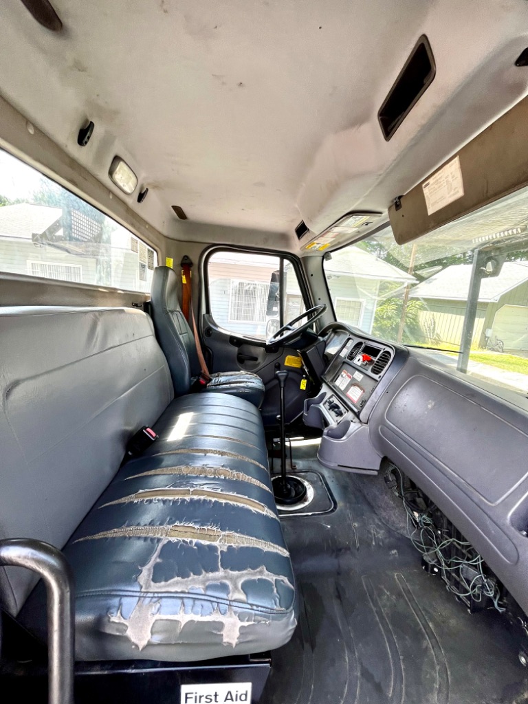 2011 Freightliner M2 - $29,000