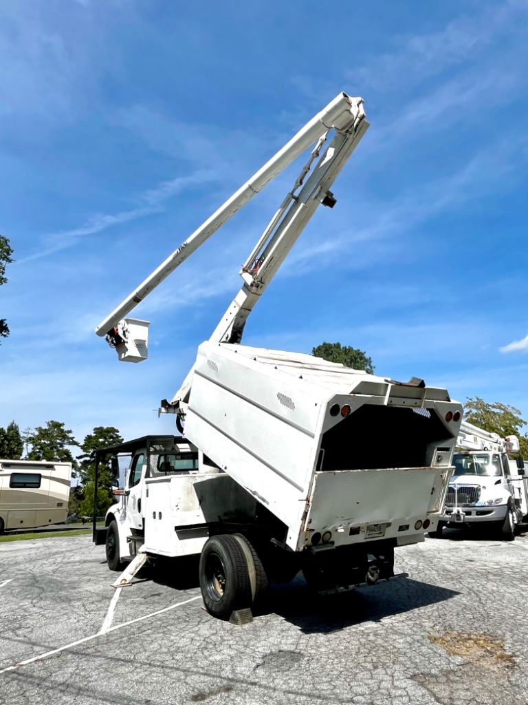 2011 Freightliner M2 - $29,000