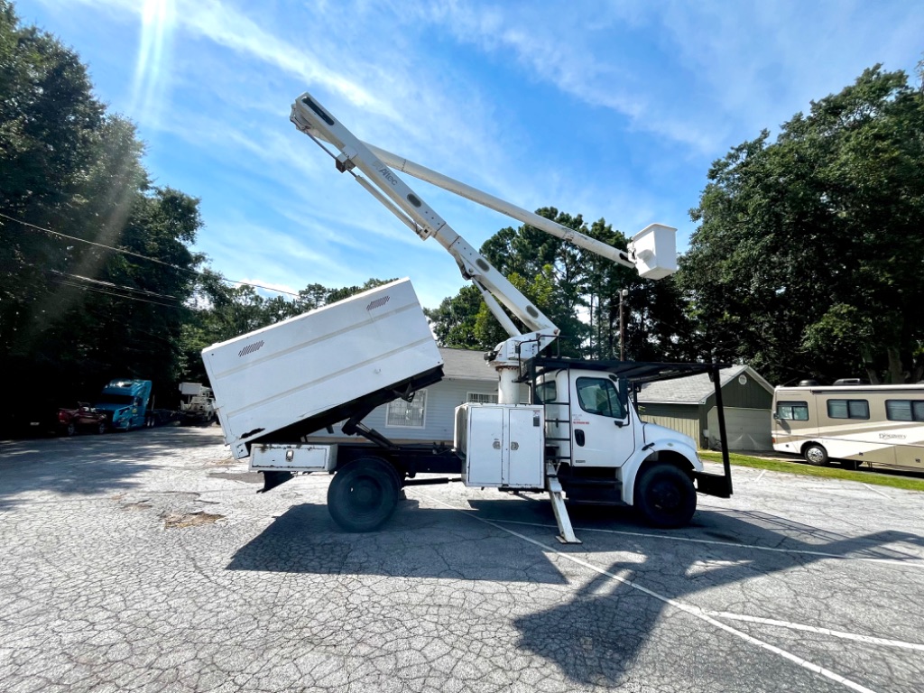 2011 Freightliner M2 - $29,000