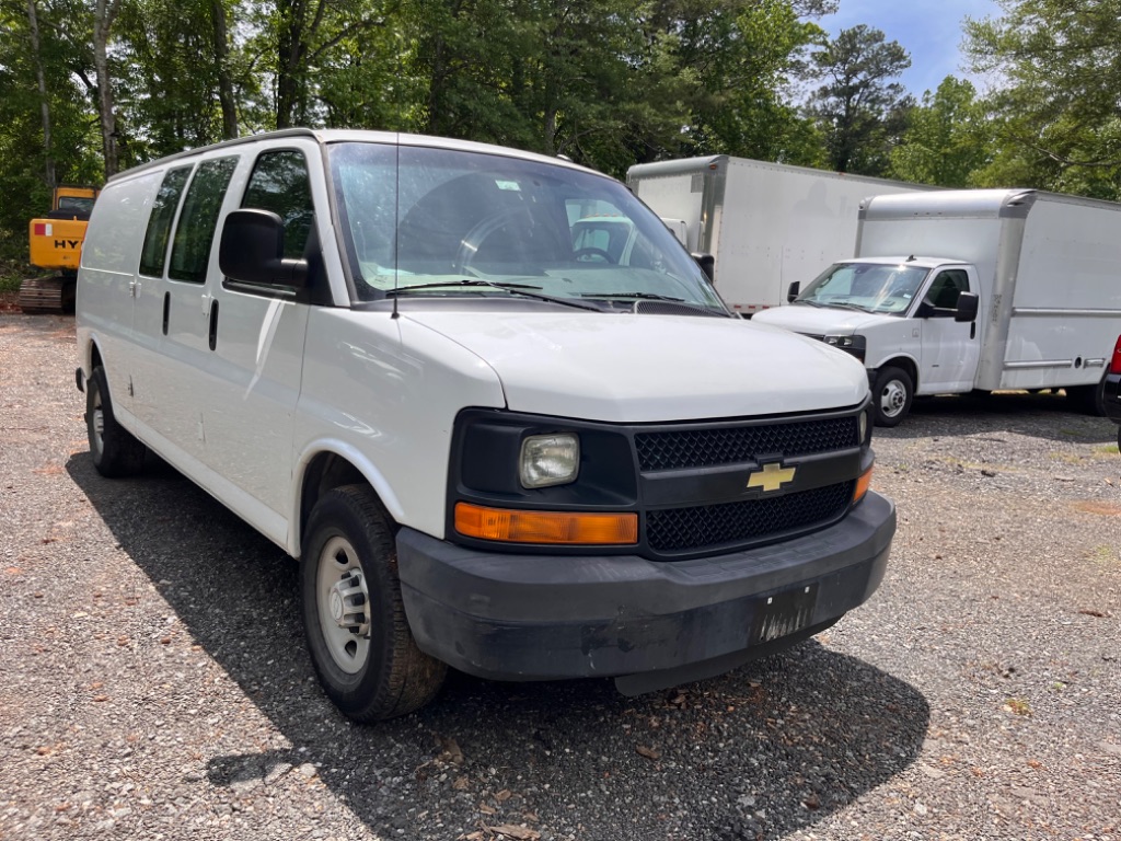 2015 Chevrolet G2500 Vans  photo