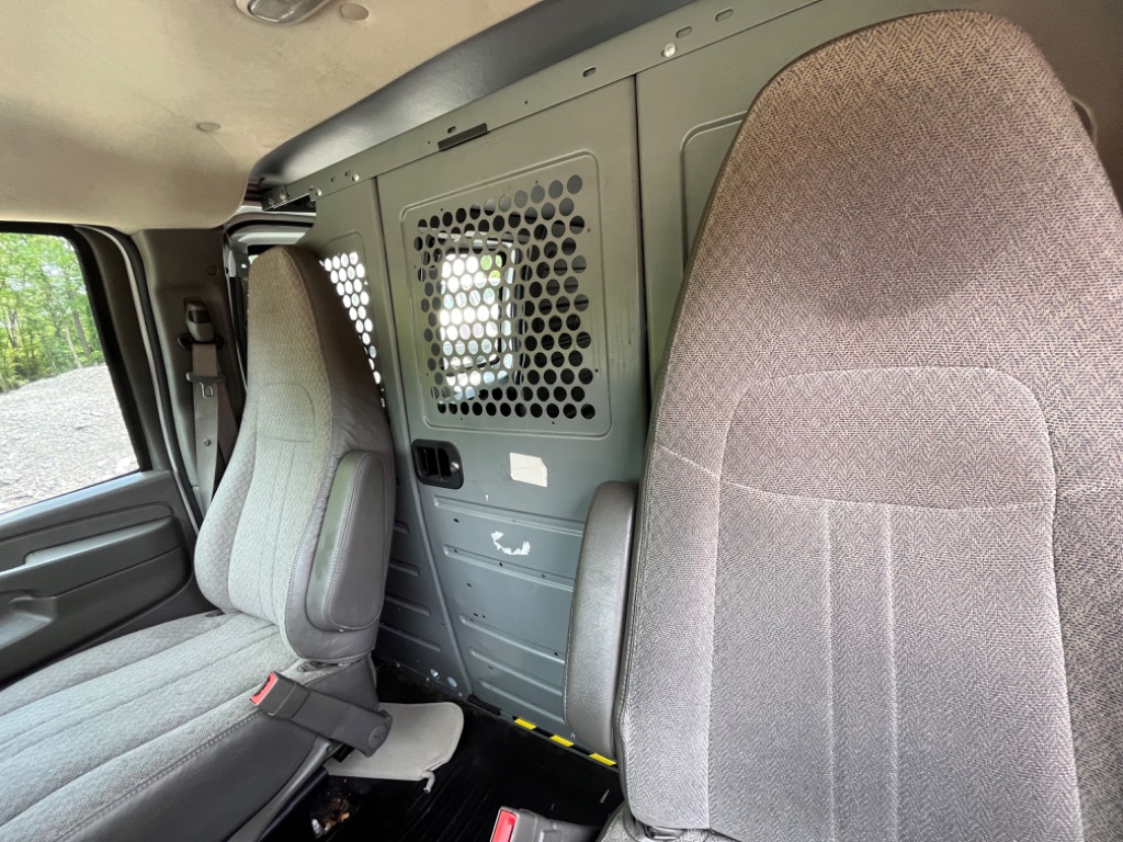 2015 Chevrolet G2500 Vans  photo