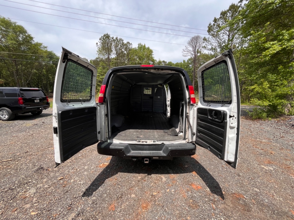 2015 Chevrolet G2500 Vans  photo