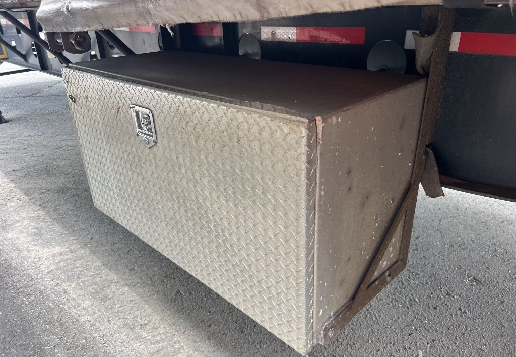 2006 Transcraft Curtain Side Trailer  photo