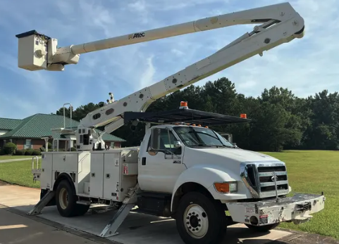 2015 Ford F-750 - $36,000