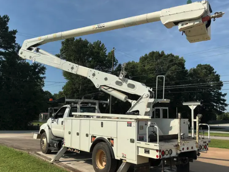2015 Ford F-750 - $36,000