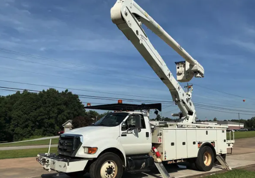 2015 Ford F-750 - $36,000