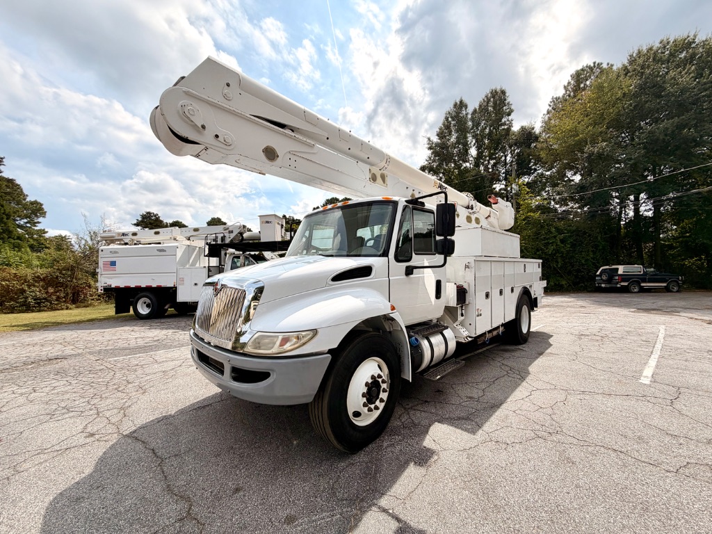 2017 International Ma025