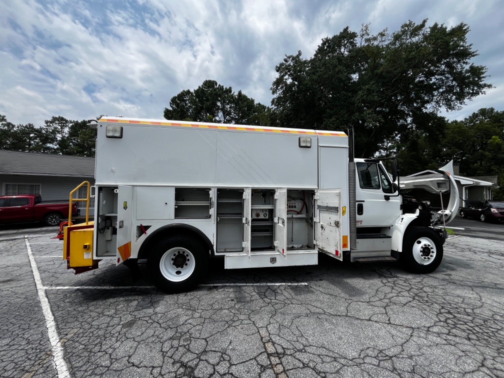 2016 International 4400 - $18,999