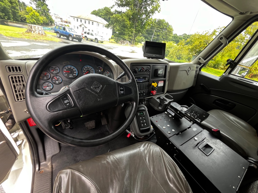 2016 International 4400 - $18,999