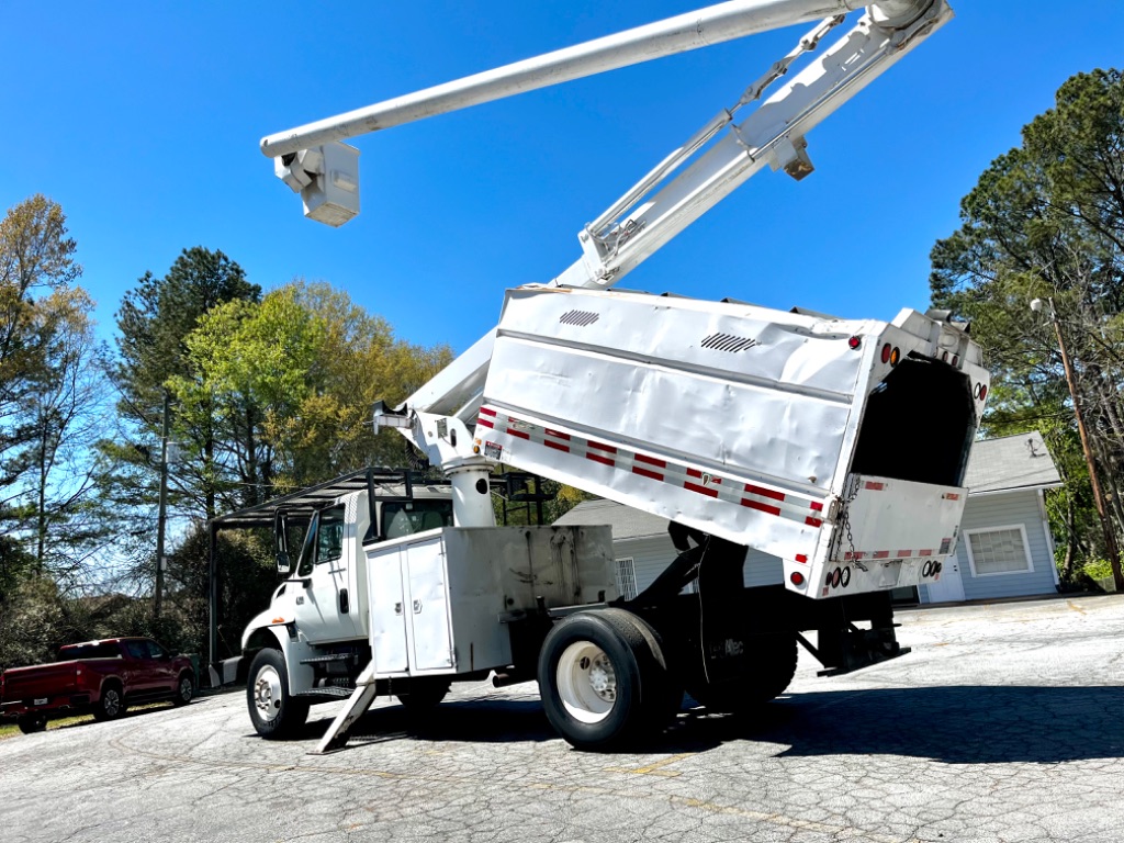 2015 Ford F-750 - $28,000