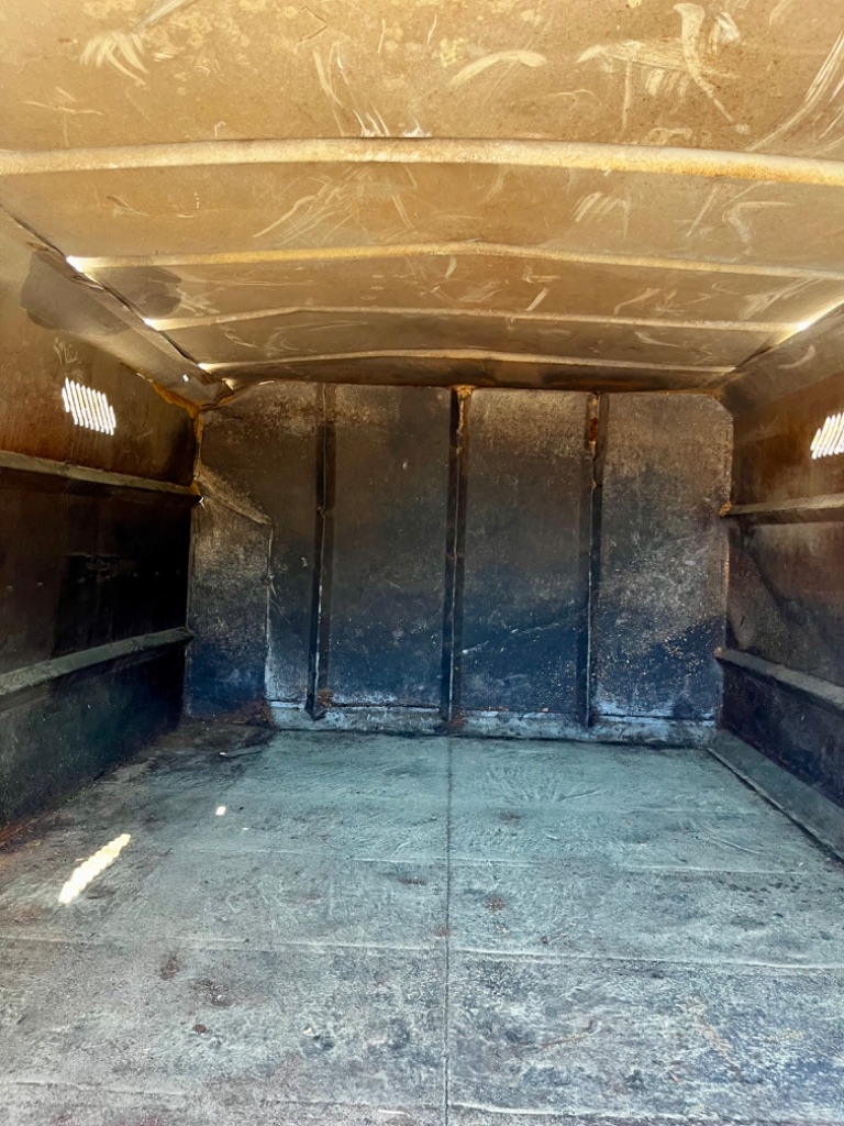2015 Ford F-750 - $28,000