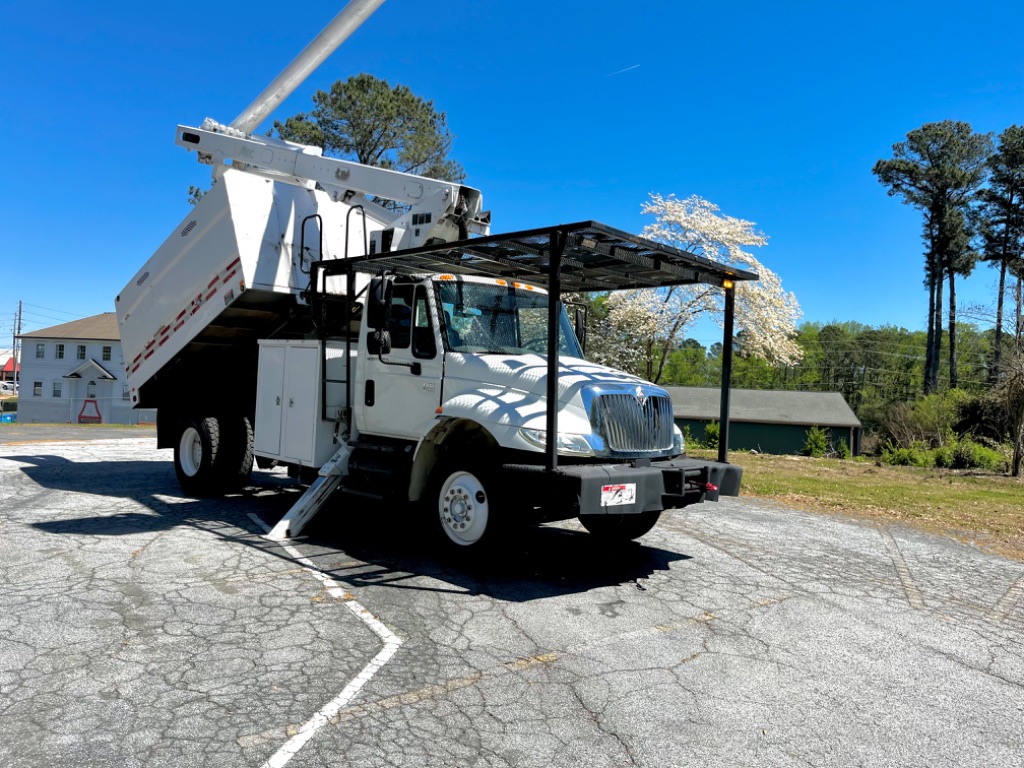 2015 Ford F-750 - $28,000