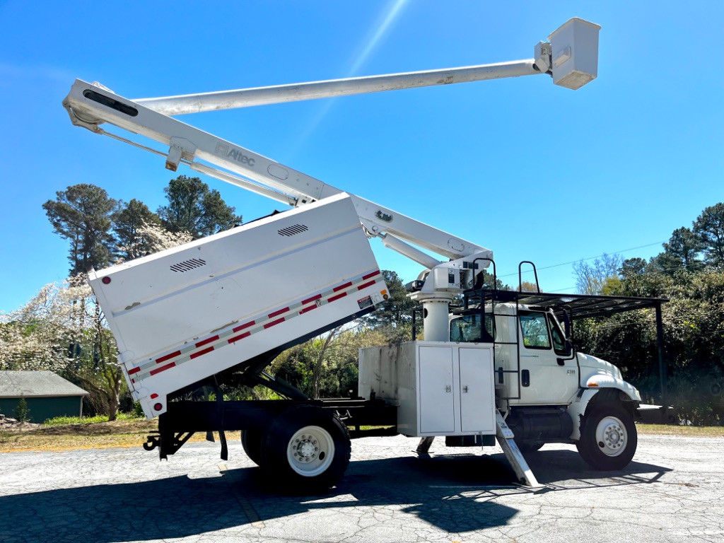 2015 Ford F-750 - $28,000