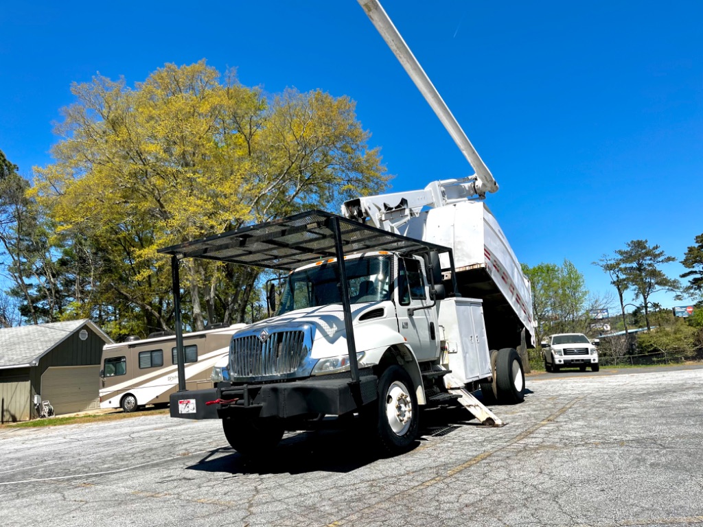 2015 Ford F-750 - $28,000